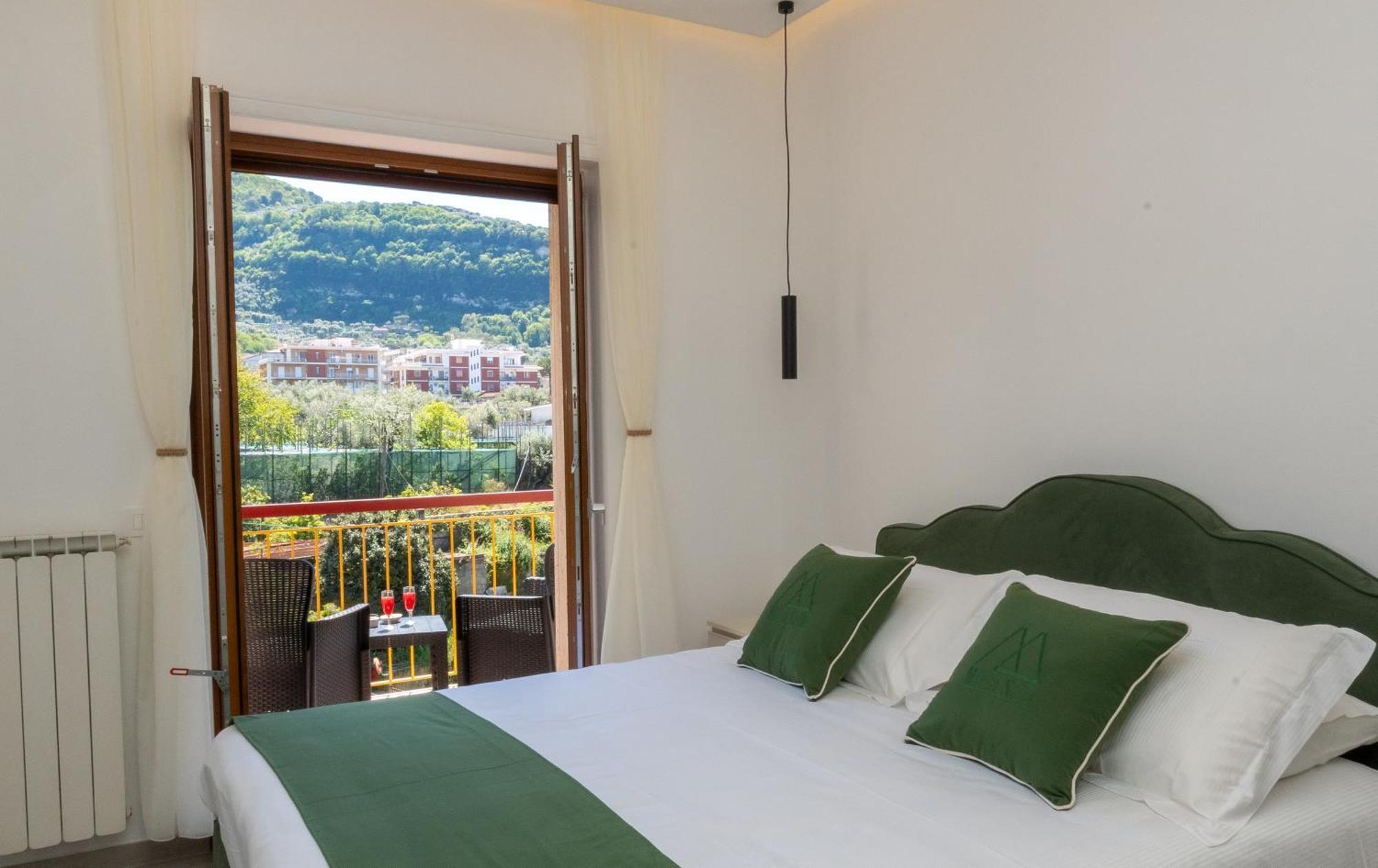 Mifra Suites Sorrento Buitenkant foto