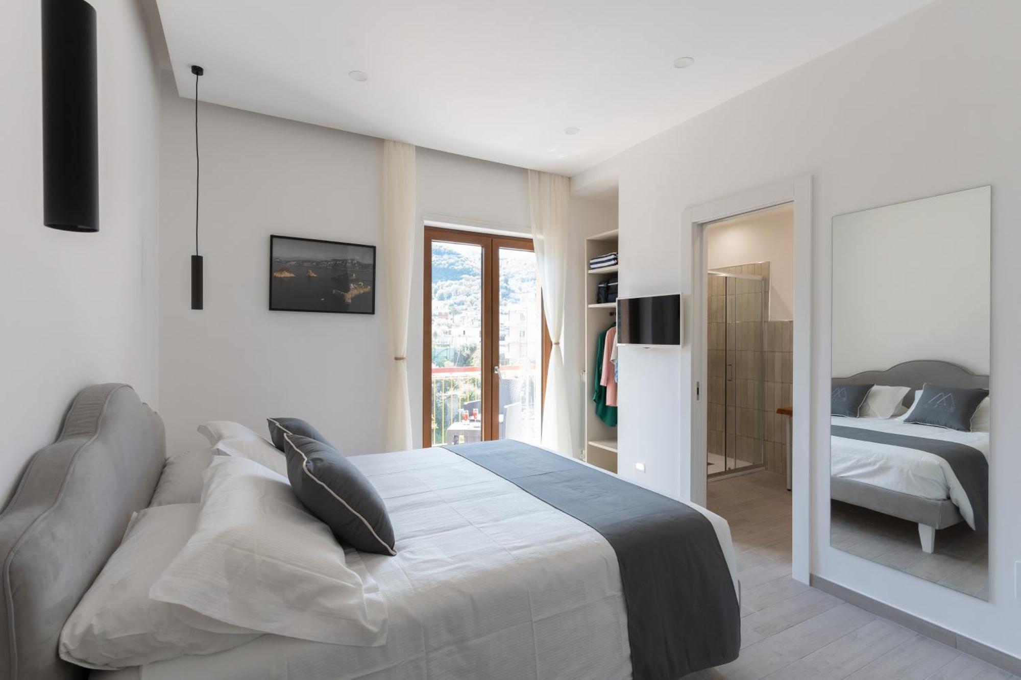 Mifra Suites Sorrento Buitenkant foto