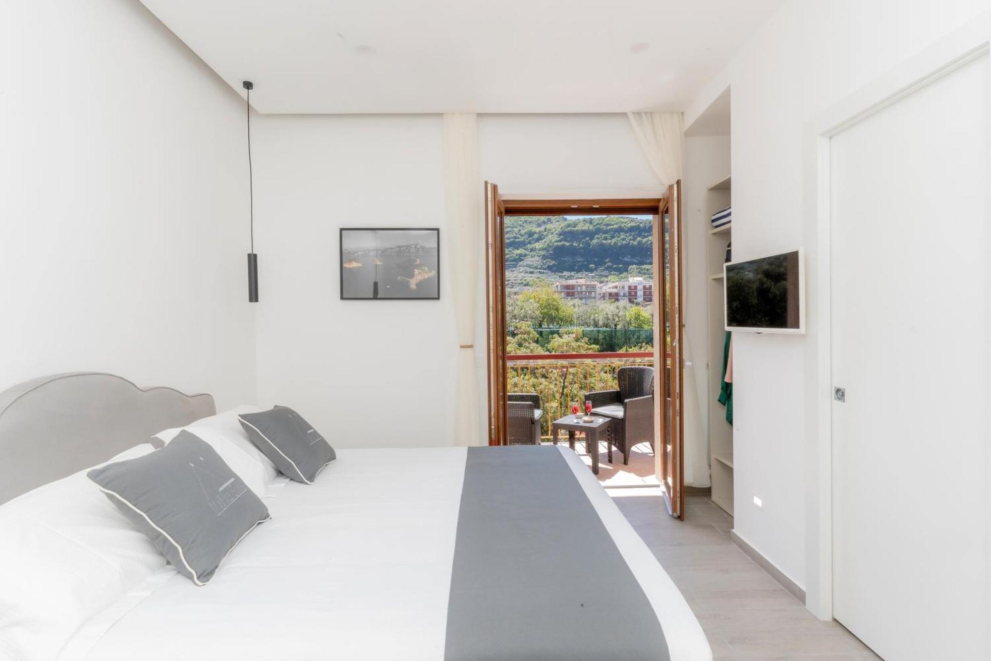Mifra Suites Sorrento Buitenkant foto