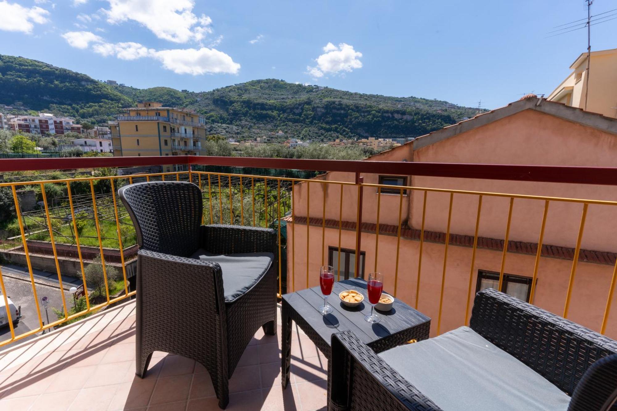 Mifra Suites Sorrento Buitenkant foto