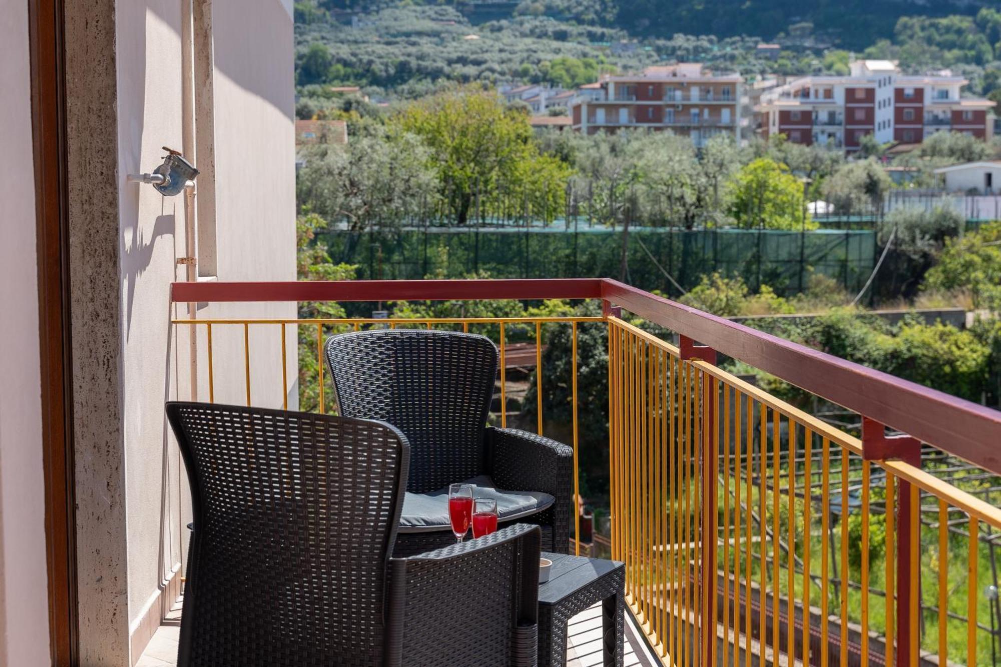 Mifra Suites Sorrento Buitenkant foto